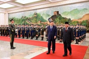 President Prabowo Subianto’s first international tour in November 2024 included visits to China, the United States, the United Kingdom, and South America for the Asia-Pacific Economic Cooperation (APEC) and G20 summits. Image from Wikimedia Commons.