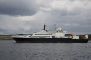 The Russian ship Yantar, believed to be gathering intelligence in British waters, prompted close monitoring by the Royal Navy. Image source: Mil.ru, CC BY 4.0, via Wikimedia Commons.